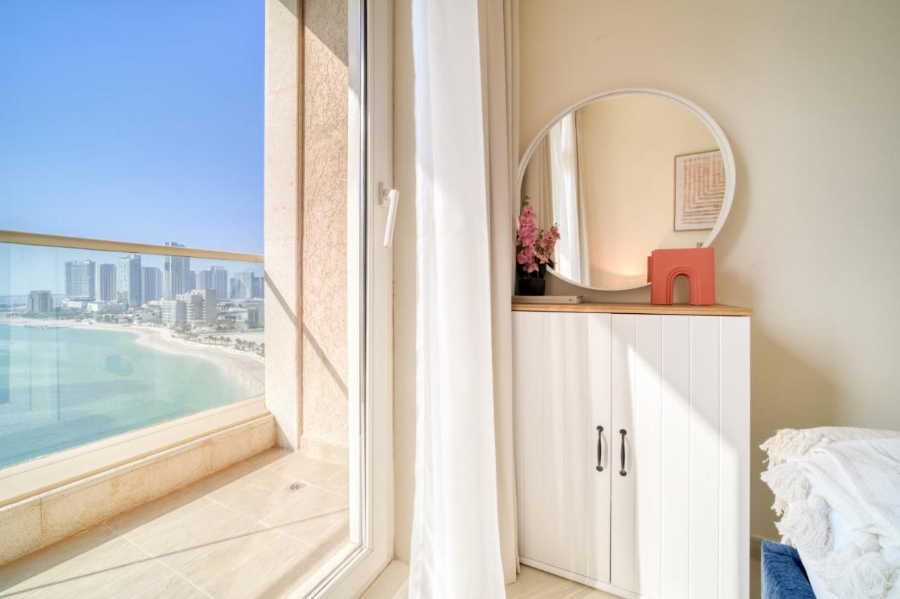 Mangrove Place, Reem Island, - Mint Abu Dhabi