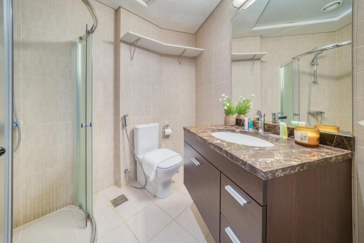 Mangrove Place, Reem Island, - Mint Abu Dhabi